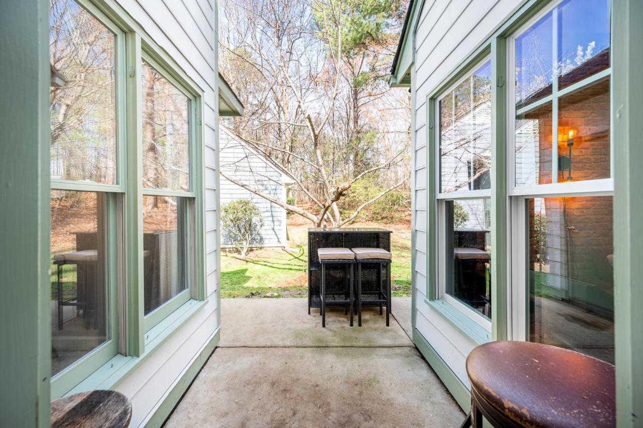 Cozy Industrial Kildaire Farms Home- Near Downtown Cary Exterior photo